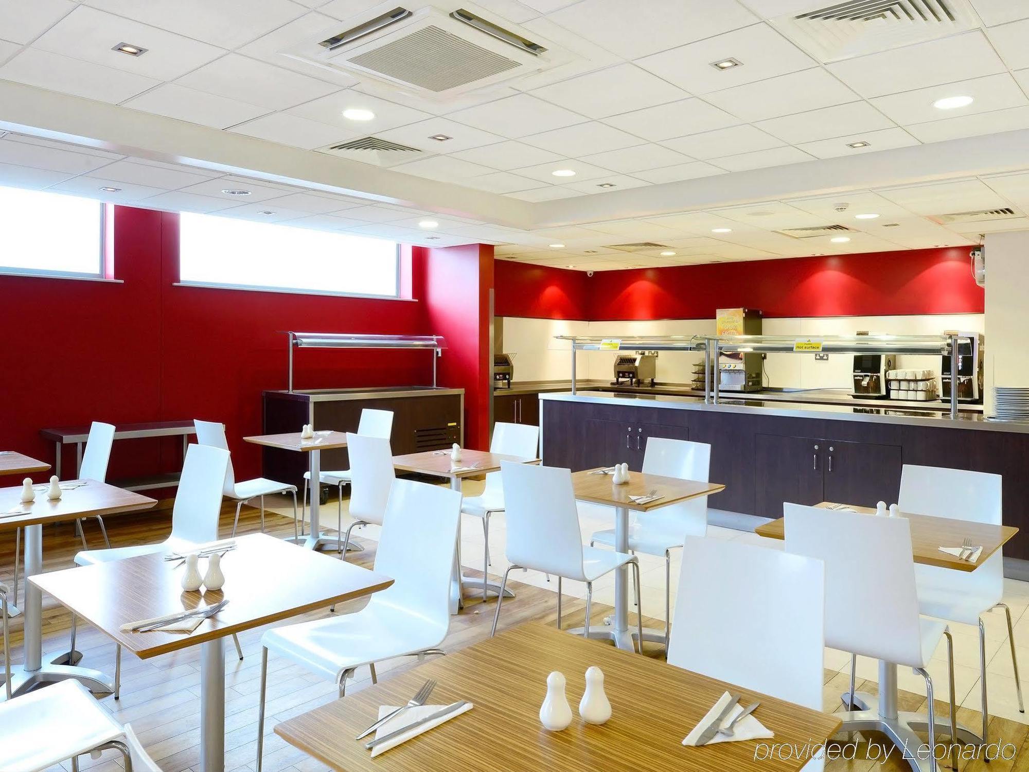 Travelodge London Central Waterloo Экстерьер фото