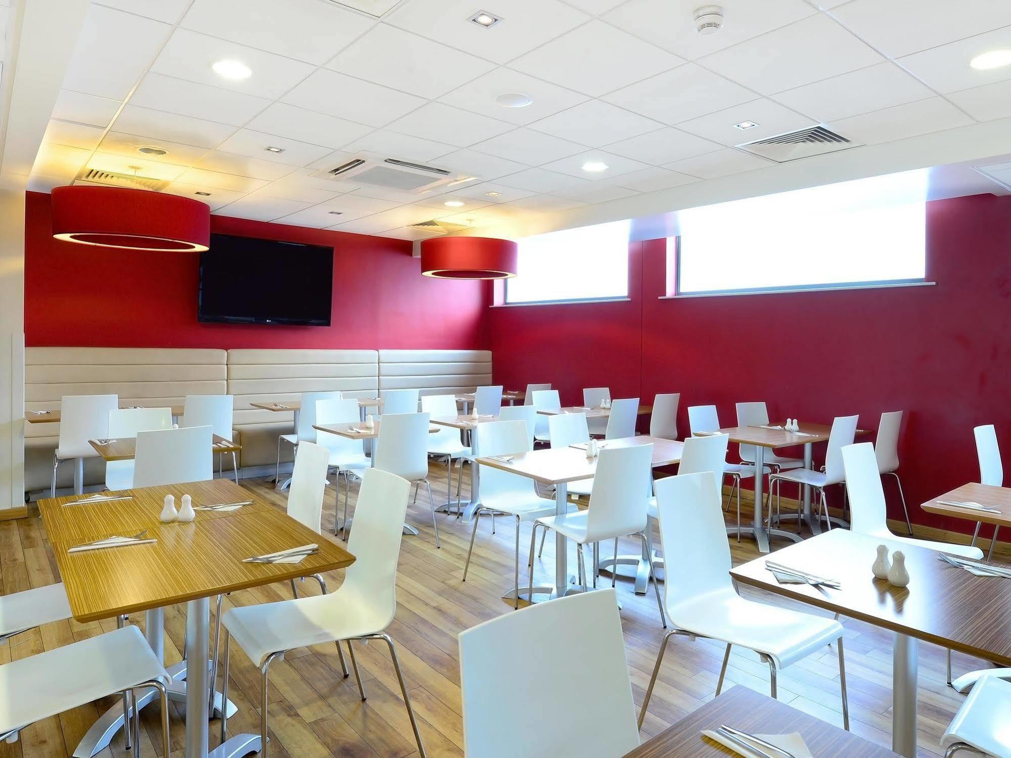 Travelodge London Central Waterloo Экстерьер фото