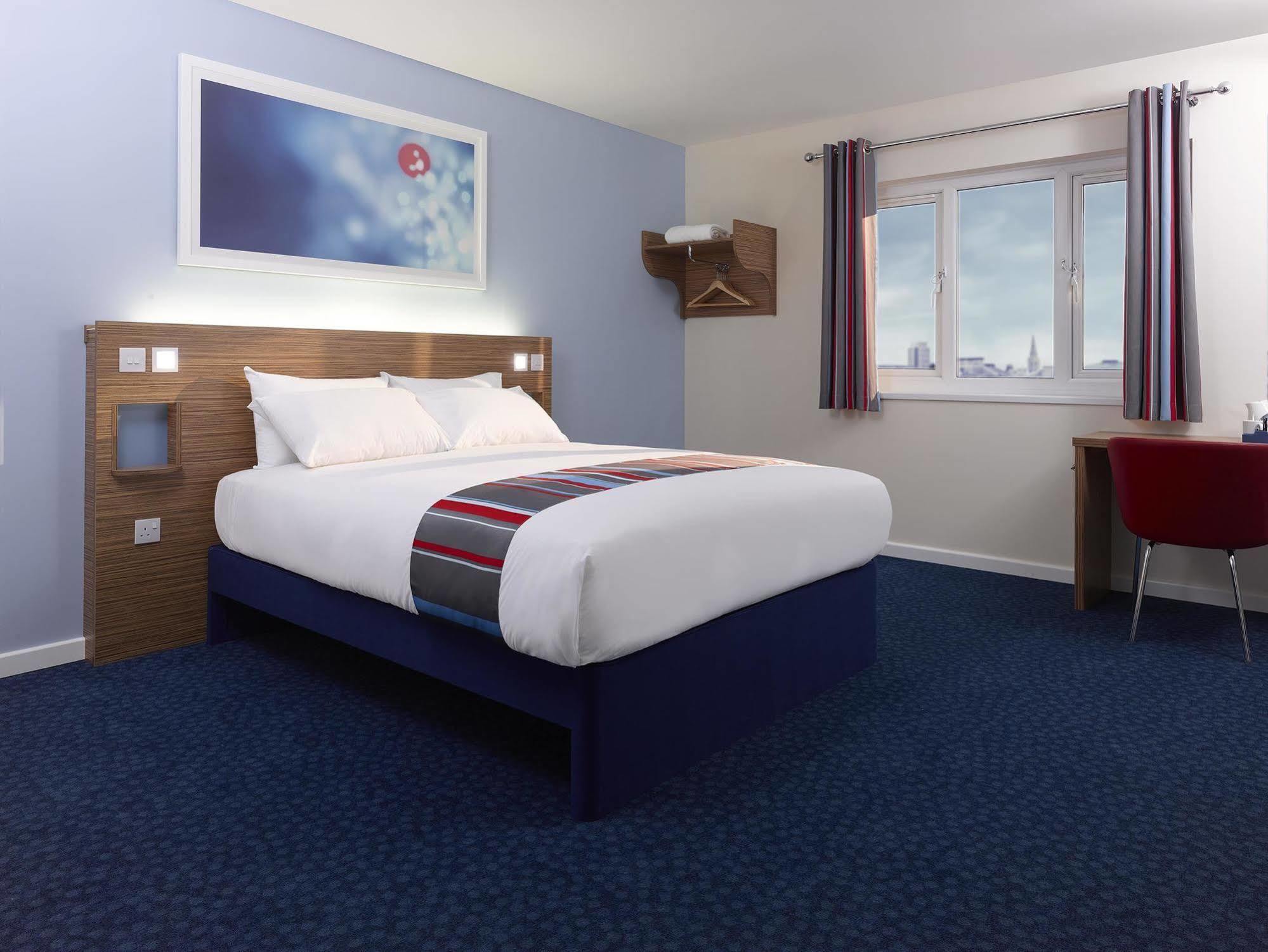 Travelodge London Central Waterloo Экстерьер фото